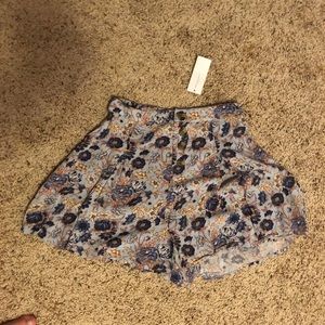 ⭐️SOLD⭐️AEO floral soft shorts